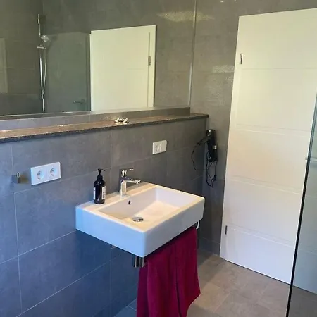 Ferienhaus Bente Modern Retreat