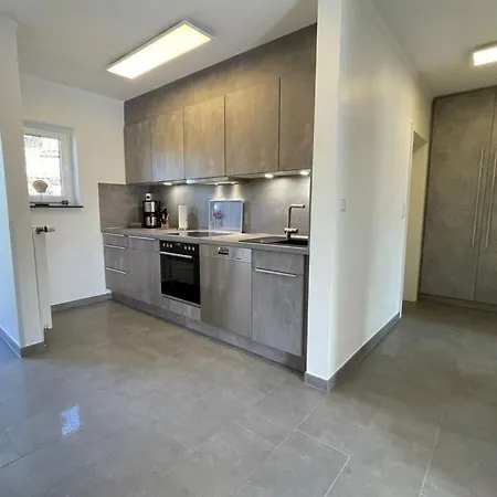 Bente Modern Retreat *